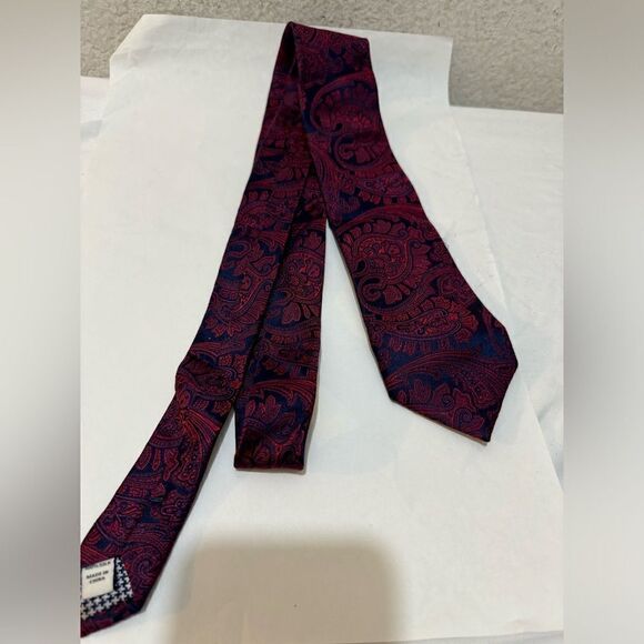 Jos. A. Bank Necktie Rust Blue Paisley Silk tie - Picture 1 of 6